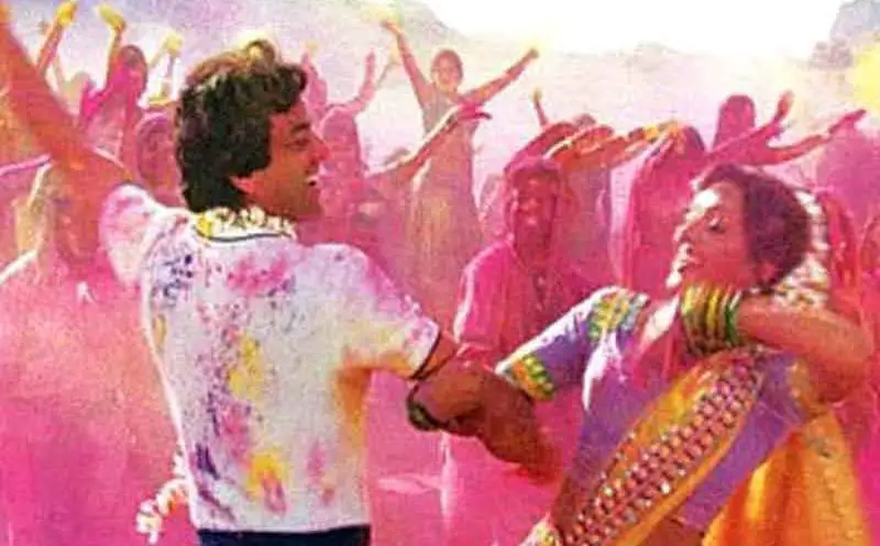 Holi-Ke-din-song-lyrics